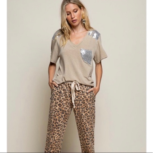 🤍POL SEQUIN DETAILED RELAXED FIT FELT SOFT TOP - Picture 6 of 6